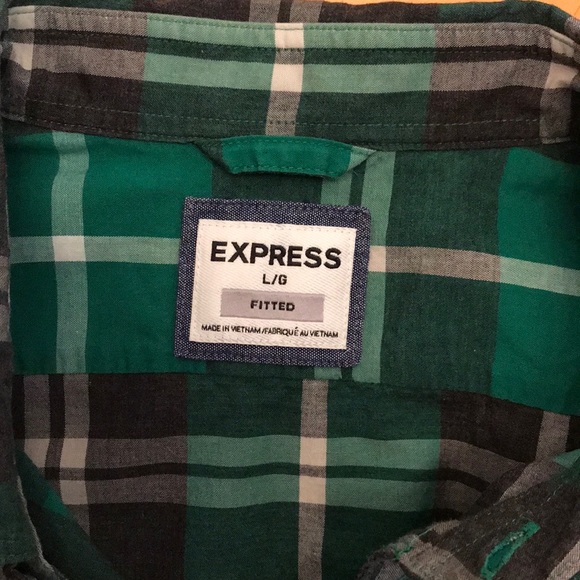 Long sleeve men’s fitted shirt. - Picture 3 of 3